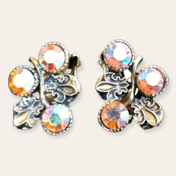 Vintage Austrian Crystal Clip Earrings Gold Tone - Picture 3 of 11